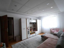 Apartament 2 camre recent renovat cu balcon, zona Mihai Vite