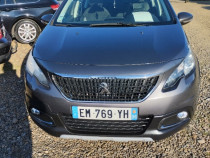 Vând Peugeot model 2008 din 2017 130CP 1.2 benzina