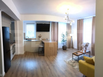 Apartament 3 camere, etaj intermediar, zona Teilor