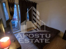 Apartament 3 camere, decomandat, centrala proprie, Zona G...