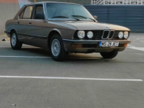 BMW e28 518I 1985 rechin