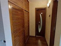 De vanzare apartament cu 3 camere
