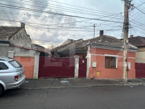 Oportunitate ! Casa de 55 mp utili ,teren 194 mp , zona P-t