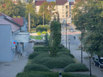 Apartament 1 camera, 36 mp, etaj 1, cu terasa, zona Piata Pe