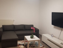 Proprietar Ofer spre închiriere apartament cu doua camere zona Coresi