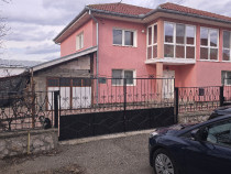 Vand casa in Deva, zona Garii (Peste Linia Ferata), P+E, din anul 2010