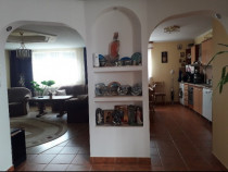 Apartament cu 3 camere decomandate Zona Ultracentral