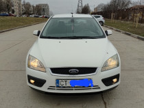 Ford Focus Ghia Berlina