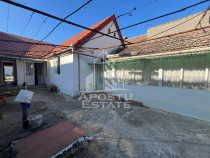 Casa individuala , cu garaj si teren de 856 mp in Ghisoda