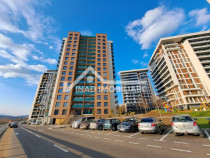 Apartament cu 3 camere, mobilat modern, parcare, Scala