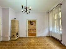 Ap. ultracentral in Sibiu, 3 camere, bucatarie, curte, pivni