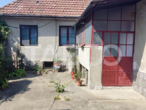 Casa individuala de vanzare cu 3 camere in zona Lazaret Sibi