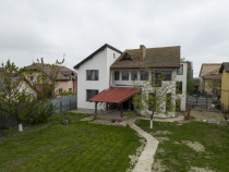 Vilă cu 8 camere în Săcălaz, Central