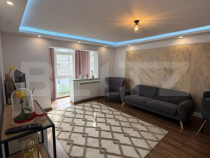 Apartament cu 4 camere, etaj intermediar, decomandat, Cuza V
