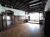 Proprietate de inchiriat, 15 incaperi, 440 mp, zona ultracen