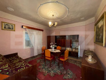 Casa de vanzare, cu 2 camere, 120 mp + teren de 1207 mp, zon