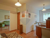 Apartament cu 3 camere de închiriat în zona Racadau