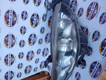 Far dreapta cu lupa Mazda 6 2015