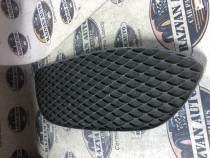 Grila proiector stanga Mercedes C-Class 2016