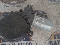 Motoras macara dreapta fata Mazda 3