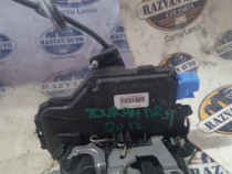 Broasca dreapta spate Volkswagen Touran 2012