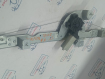 Macara geam stanga fata Dacia Duster 2013