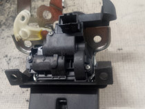 Broasca hayon Skoda Superb 2 2012