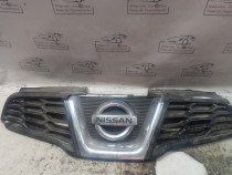 Grila bara fata Nissan Qashqai 2011