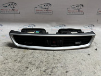 Grila ventilatie centrala Nissan Qashqai 1.6 Motorina 2016