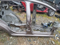 Prag dreapta Volkswagen Golf 6 Plus 2012