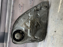 Macara geam stanga spate Ford Focus 2 Hatchback 2010