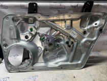 Macara geam dreapta fata Volkswagen Tiguan 2010
