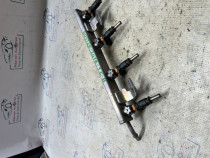 Rampa plus injectoare Dacia Duster 1.6 Benzina 2019