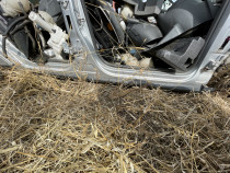 Prag dreapta plastic Volkswagen Passat B6 Berlina 2006