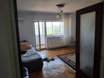 Apartament 3 camere centru policlinică cu plată