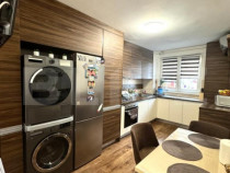 Apartament 3 camere,Decomndat, de vanzare