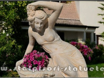 Statuetă jardinieră flori, galben patinat, model J12.
