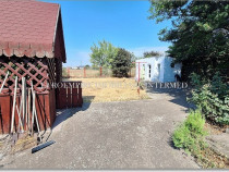 Casa P+M de vanzare in localitatea Lazu