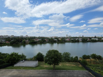 APARTAMENT CU TERASA GENEROASA SI VEDERE UNICA CATRE LAC