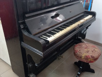 Pianina veche G.SCHWECHTEN