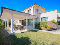 De închiriat Casă/Pensiune în zona Nufarul