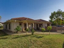 Casa deosebită cu 4 camere | teren 1000mp SanMihaiu Roma...