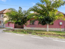 Casă de vânzare în Pecica – teren generos, utilată ...