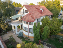 Vilă individuală cu piscină și zonă de wellness &ndash; Ero