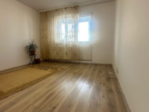 Apartament decomandat zona Tractorul