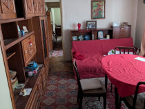 Apartament 3 camere, semidecomandat, zona restaurant Dacia