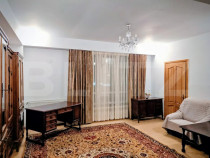Apartament 3 camere, 80 mp, zona Podul de piatra
