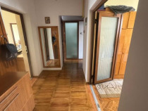 Apartament 3 camere zona Peninsulara