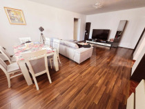 Apartament cu 3 camere,decomandat, 102 mp utili,curte 100 mp