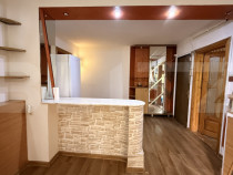 Apartament 3 camere decomandat, et. 1, 72 mp, zona 1 Mai